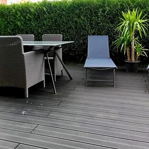 Au Rdc Avec Terrasse Apartamento