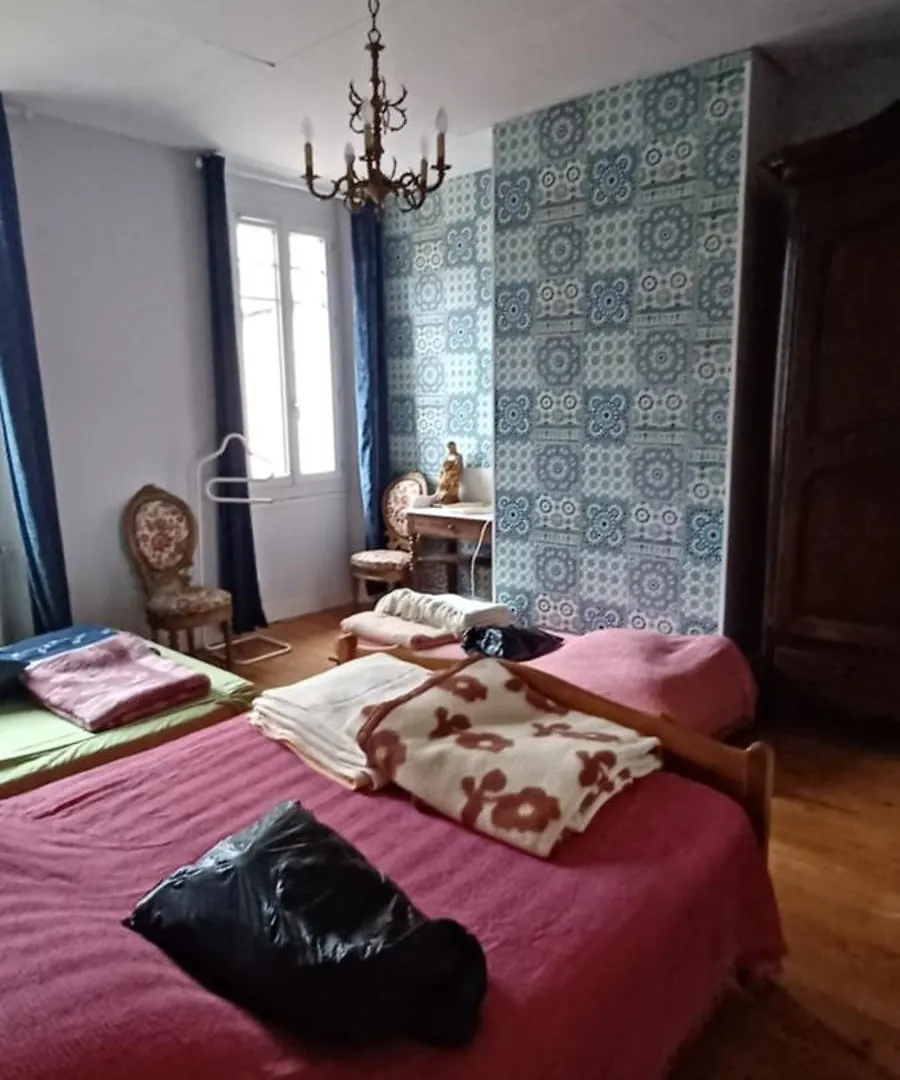 Chez Virginie - Chambre Du Bourg Lourdes 0*,
