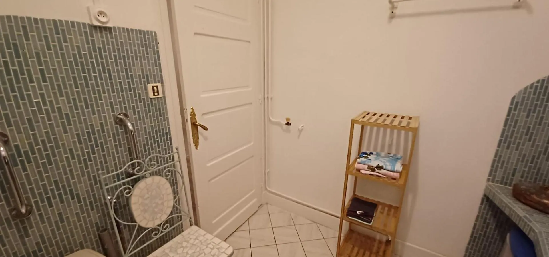 Habitación en casa particular Chez Virginie - Chambre Du Bourg Lourdes